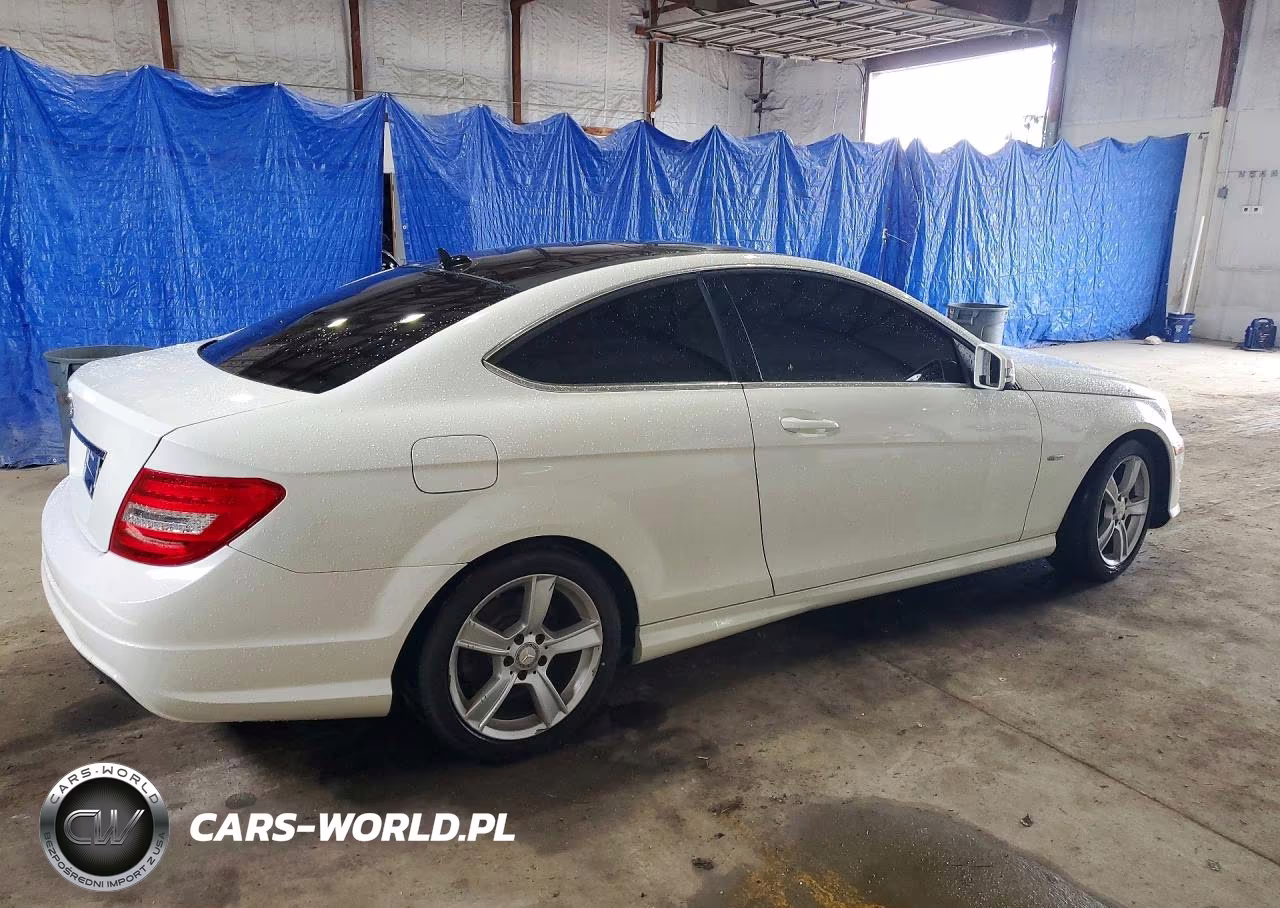 2012 Mercedes-Benz C 250 VIN:WDDGJ4HB5CF746363 - 3