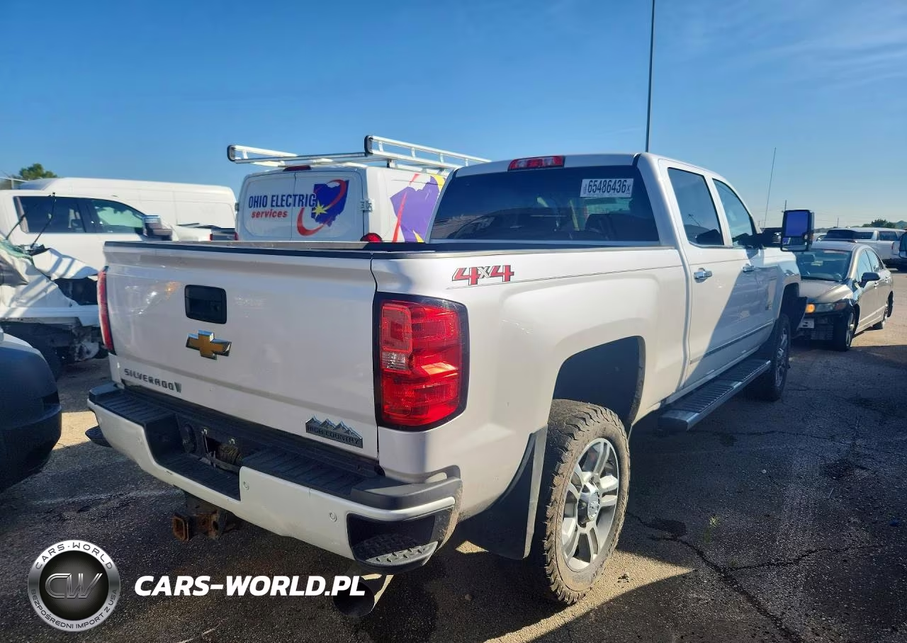 2019 Chevrolet Silverado K2500 High Country VIN:1GC1KUEYXKF219777 - 3