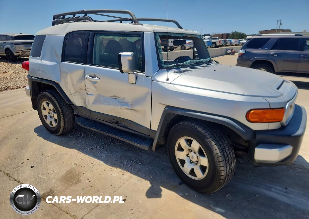 2007 Toyota Fj Cruiser Base VIN:JTEZU11F870015159 - 4