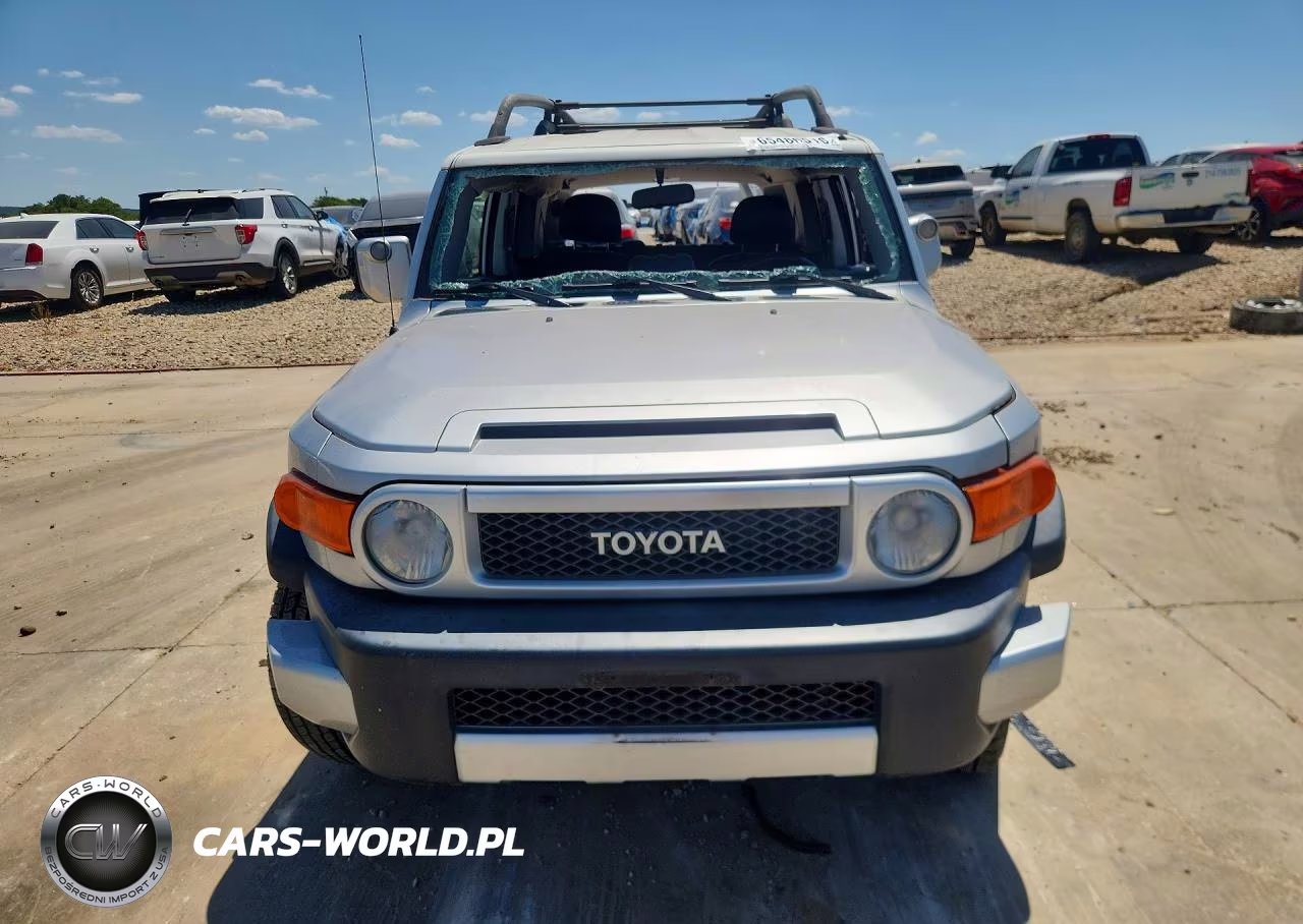 2007 Toyota Fj Cruiser Base VIN:JTEZU11F870015159 - 5