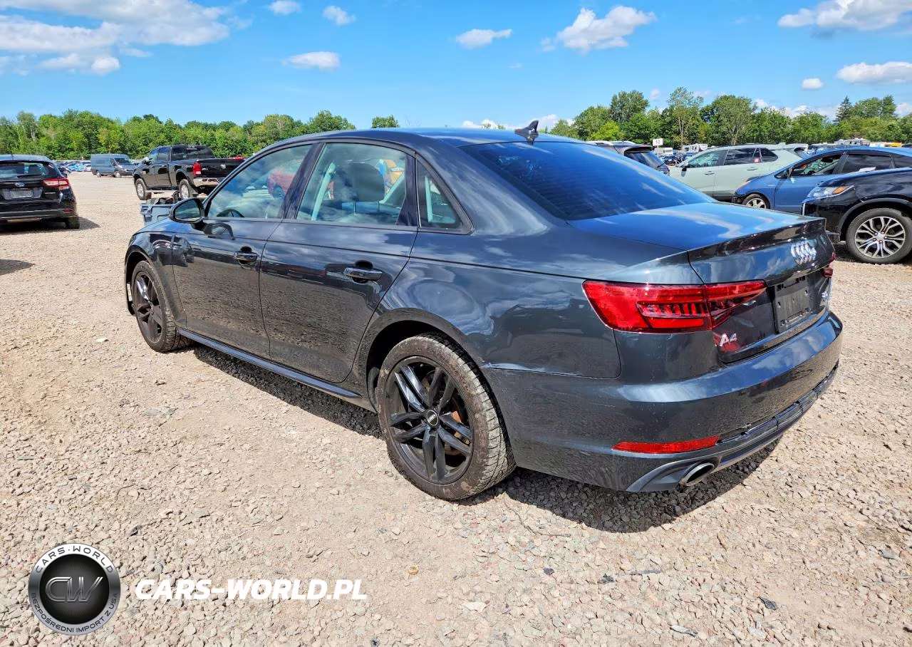 2017 Audi A4 Premium VIN:WAUDNAF4XHN051455 - 2