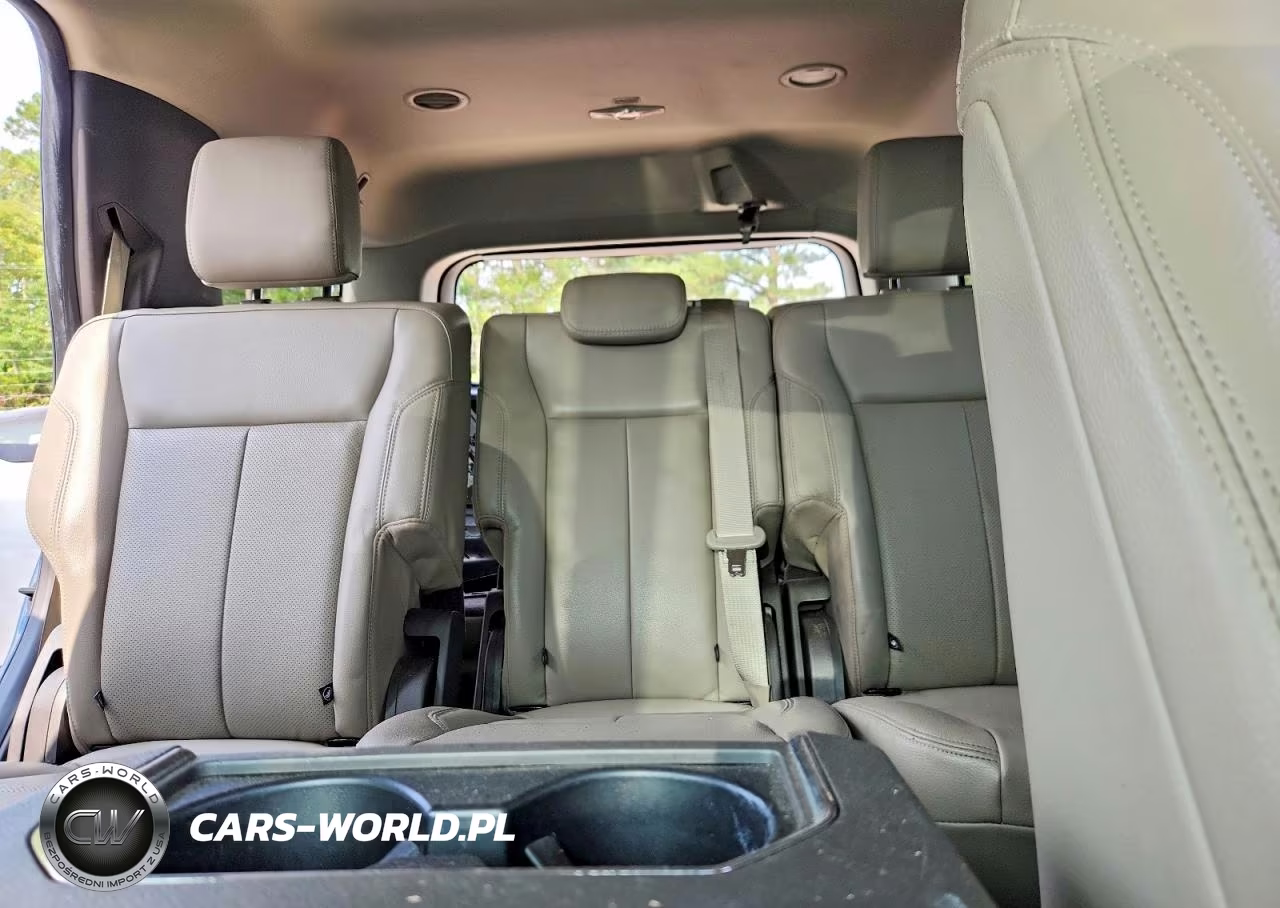 2019 Ford Expedition Xlt VIN:1FMJU1HT2KEA48016 - 10