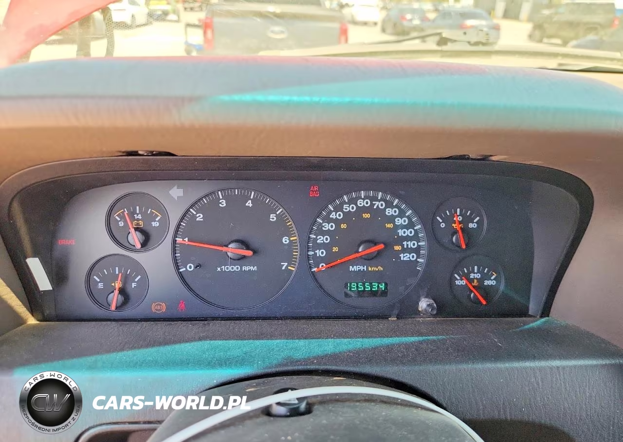 2000 Jeep Grand Cherokee Laredo VIN:1J4GW48S8YC304188 - 9