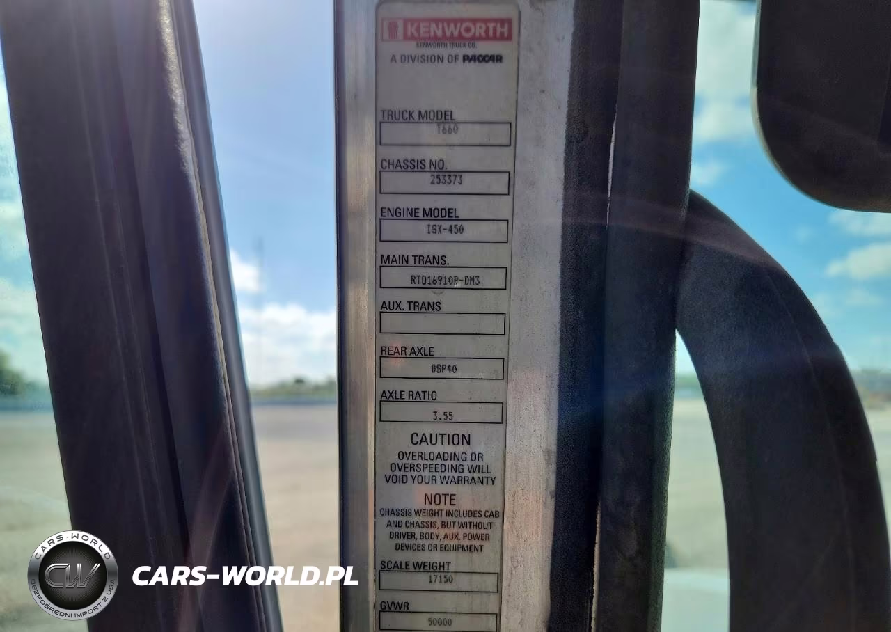 2009 Kenworth T660 Semi Truck VIN:1XKAD49X39J253373 - 13