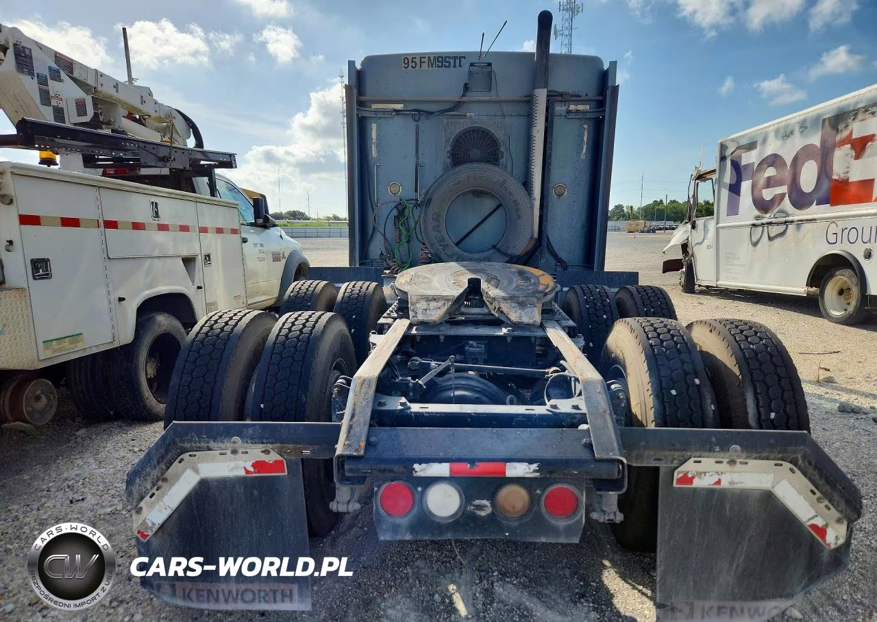 2009 Kenworth T660 Semi Truck VIN:1XKAD49X39J253373 - 6