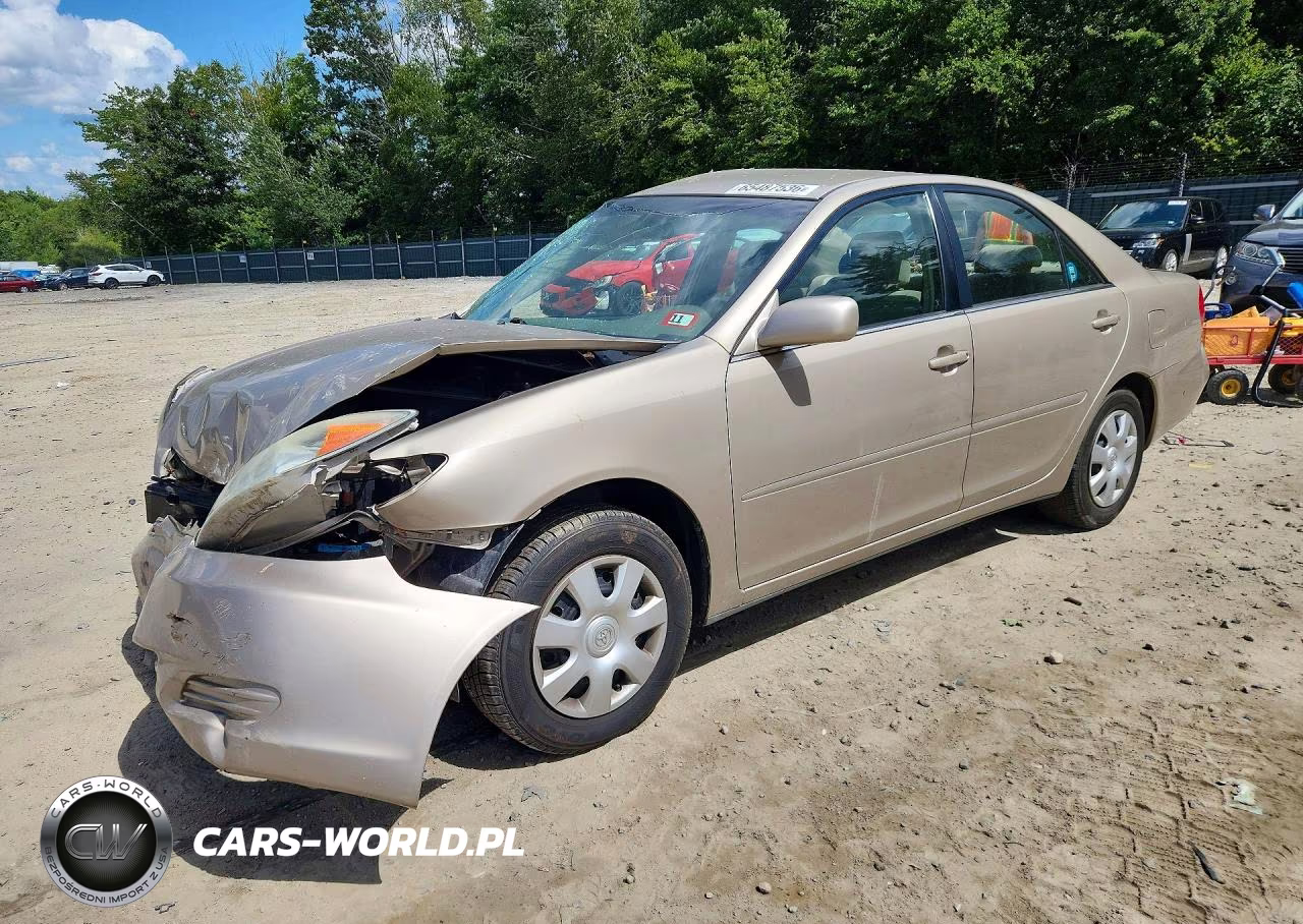 2003 Toyota Camry Le – zdjęcie 1 z 12