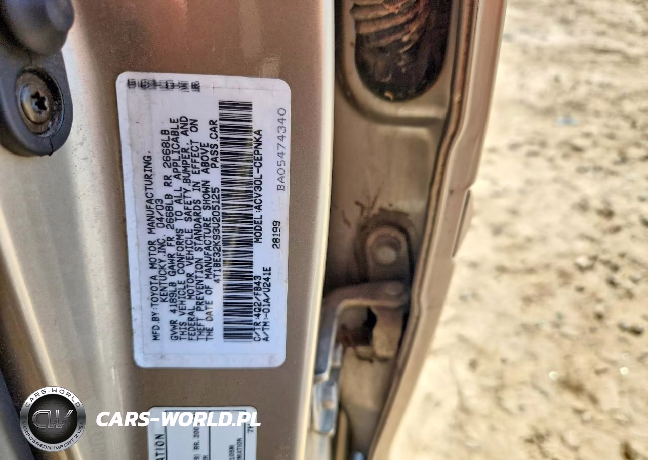 2003 Toyota Camry Le VIN:4T1BE32K93U205125 - 12