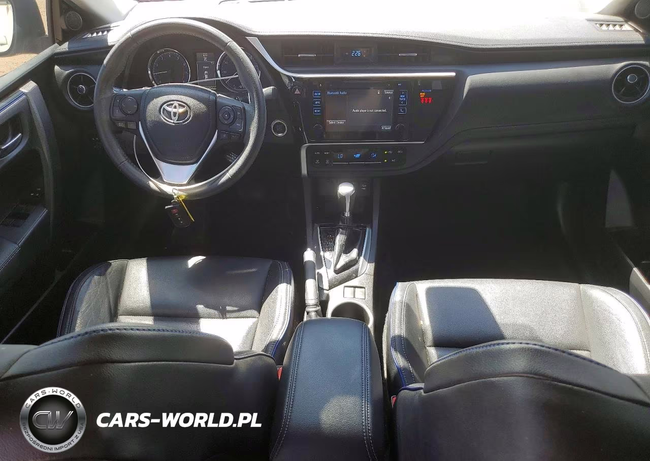 2018 Toyota Corolla VIN:5YFBURHE5JP829266 - 8