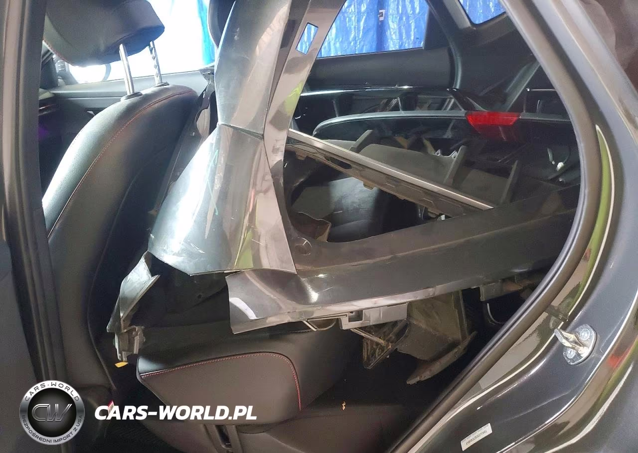 2025 Hyundai Kona N Line S VIN:KM8HBCA35SU277001 - 11
