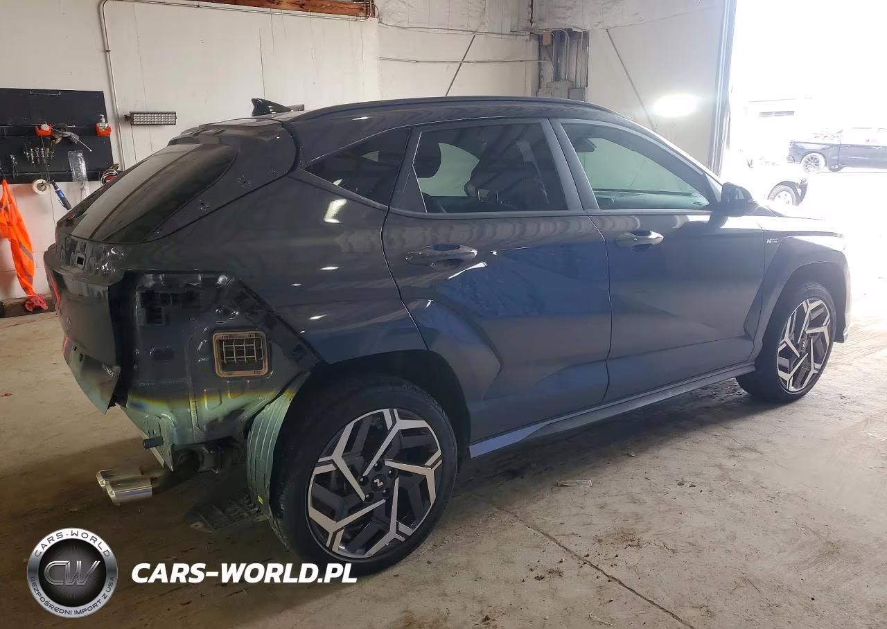 2025 Hyundai Kona N Line S VIN:KM8HBCA35SU277001 - 3