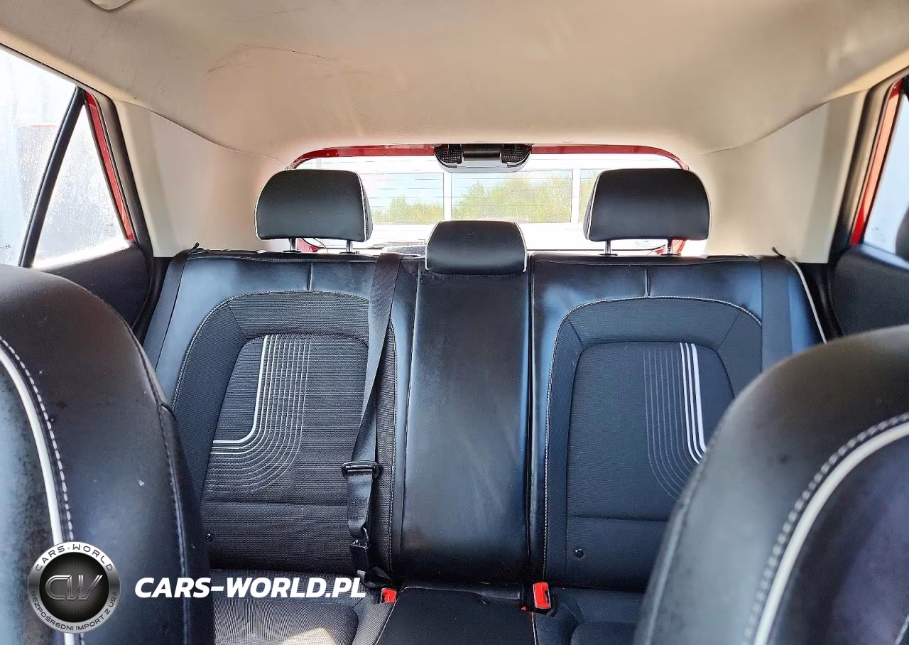 2023 Hyundai Venue Limited VIN:KMHRC8A30PU224244 - 10