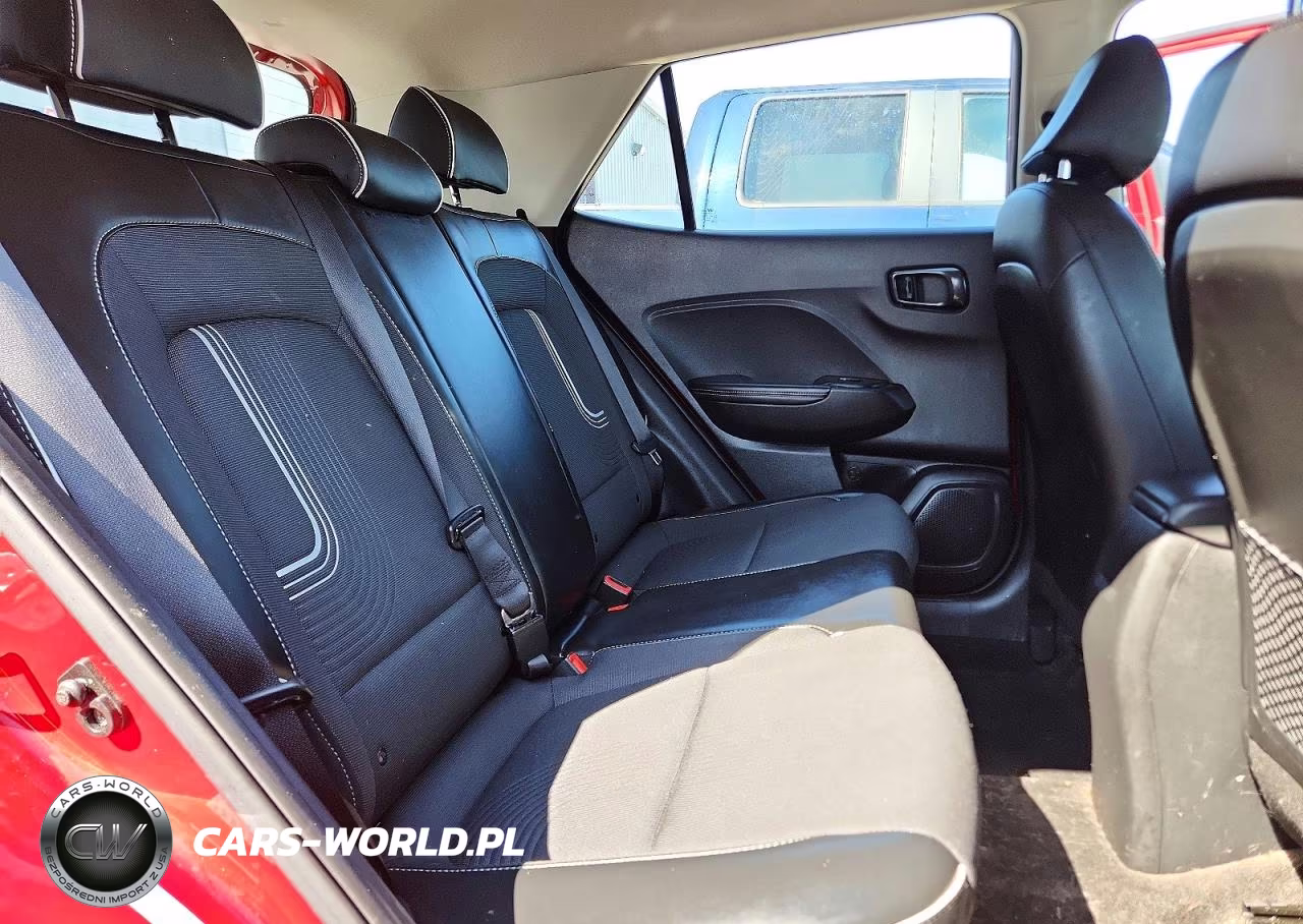 2023 Hyundai Venue Limited VIN:KMHRC8A30PU224244 - 11