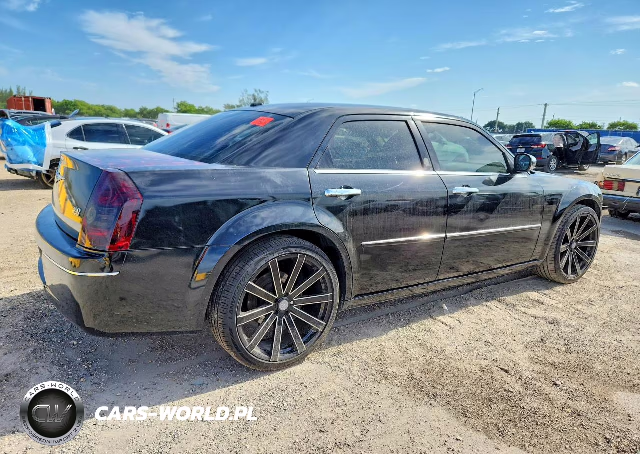 2010 Chrysler 300 Touring VIN:2C3CA5CV1AH254011 - 3