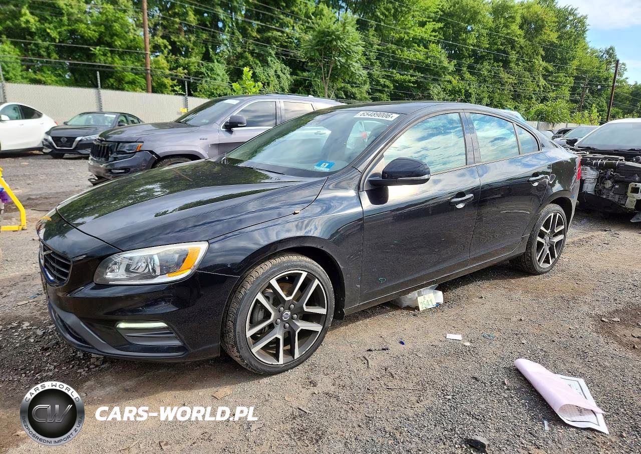 2018 Volvo S60 Dynamic – zdjęcie 1 z 12