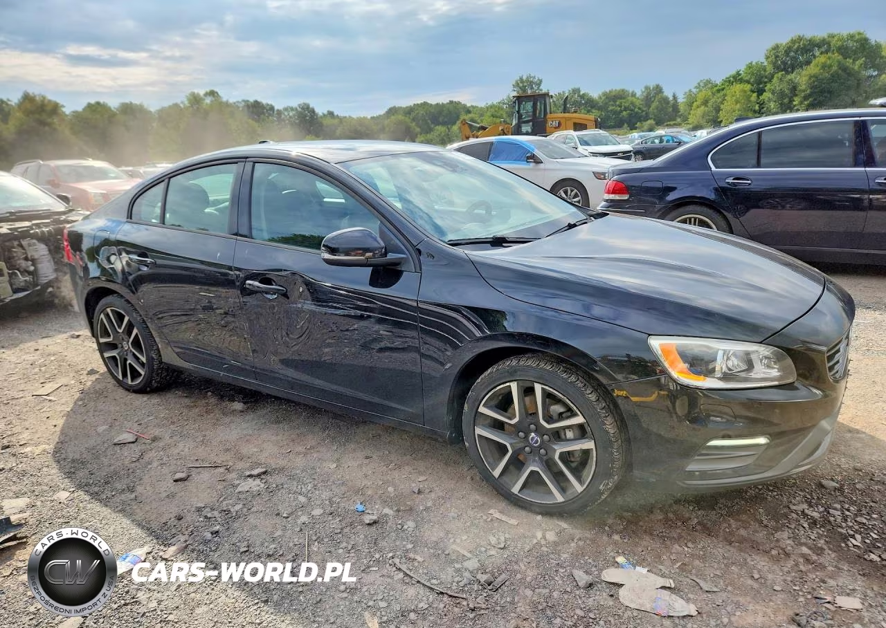 2018 Volvo S60 Dynamic VIN:YV140MTL7J2462229 - 4