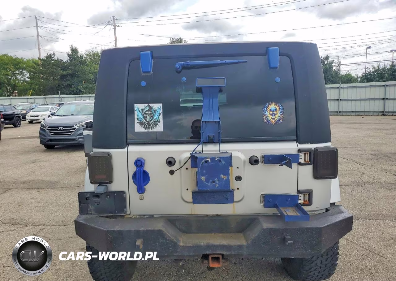 2009 Jeep Wrangler Unlimited Sahara VIN:1J4GA59199L766349 - 6