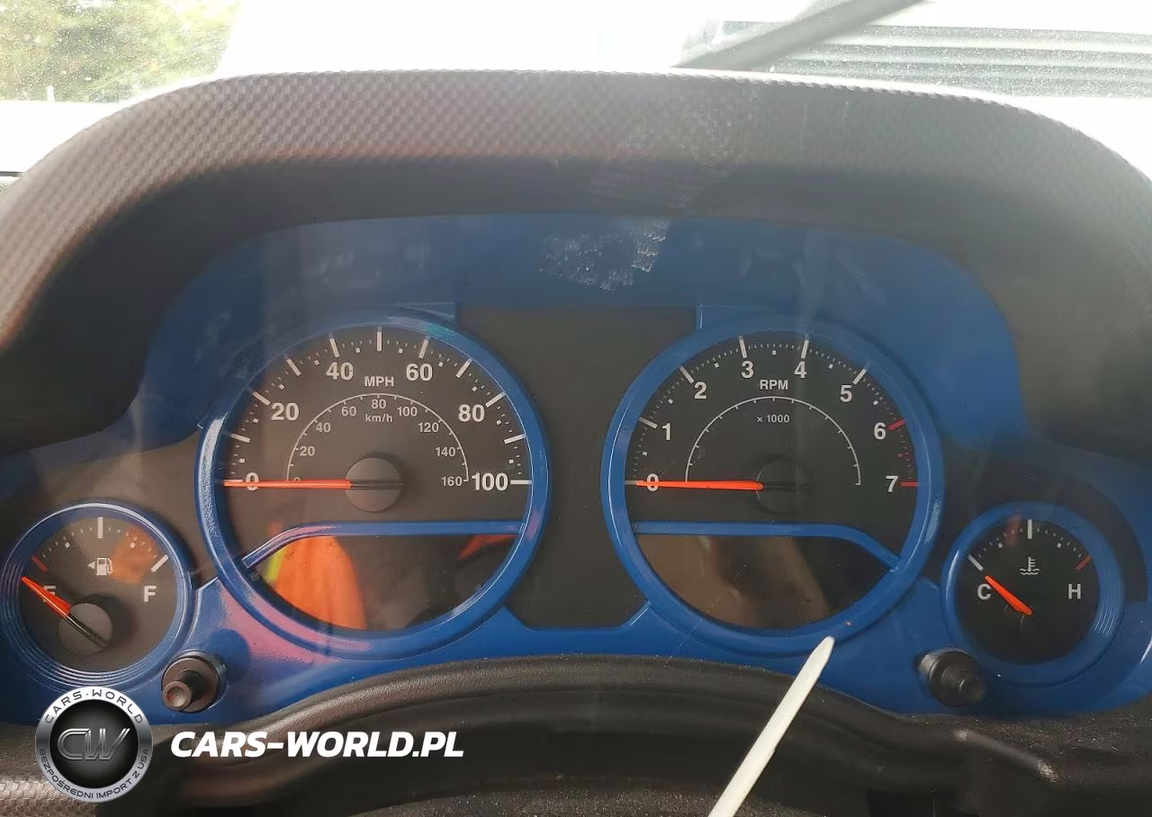 2009 Jeep Wrangler Unlimited Sahara VIN:1J4GA59199L766349 - 9