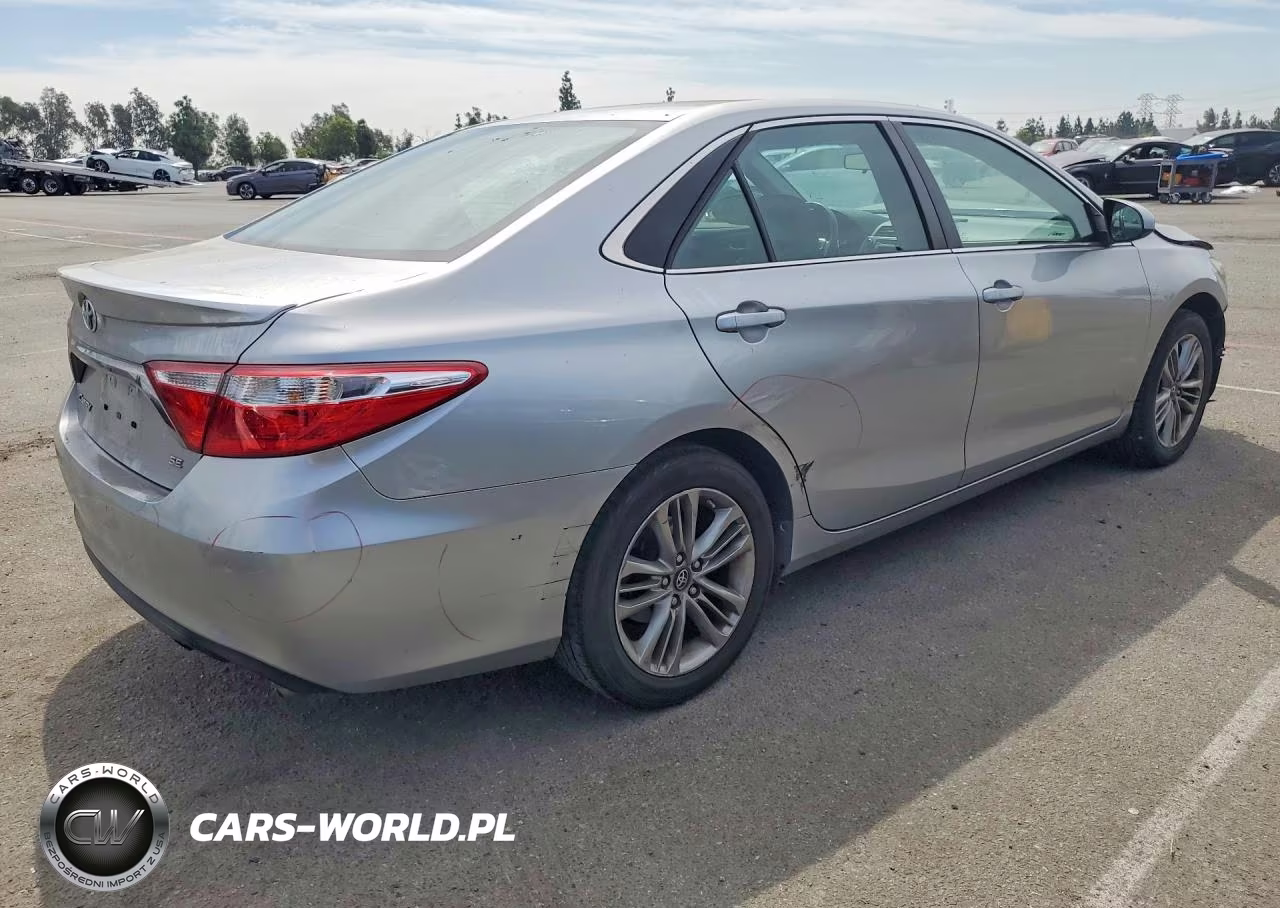 2017 Toyota Camry Se VIN:4T1BF1FK6HU356832 - 3