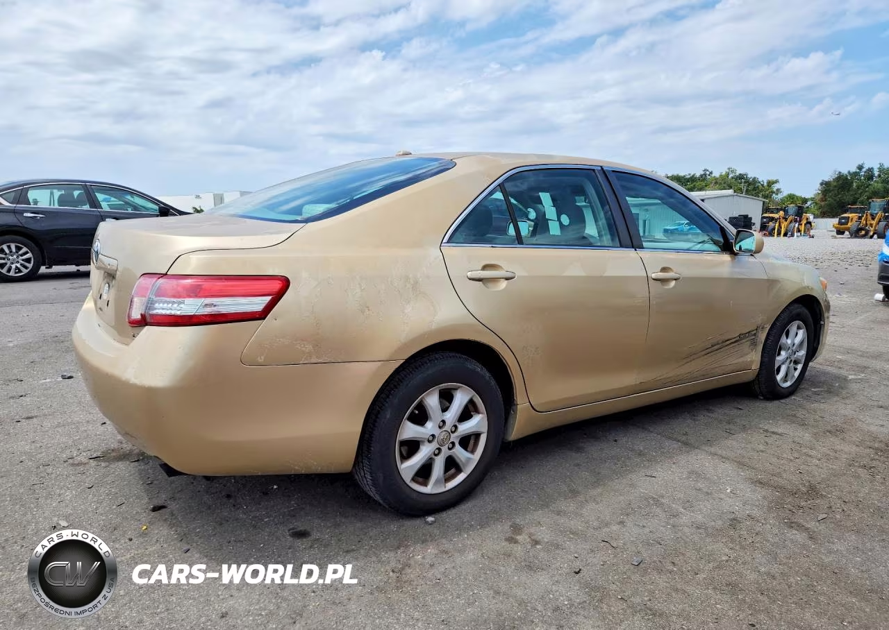 2011 Toyota Camry Le VIN:4T1BF3EK8BU734198 - 3