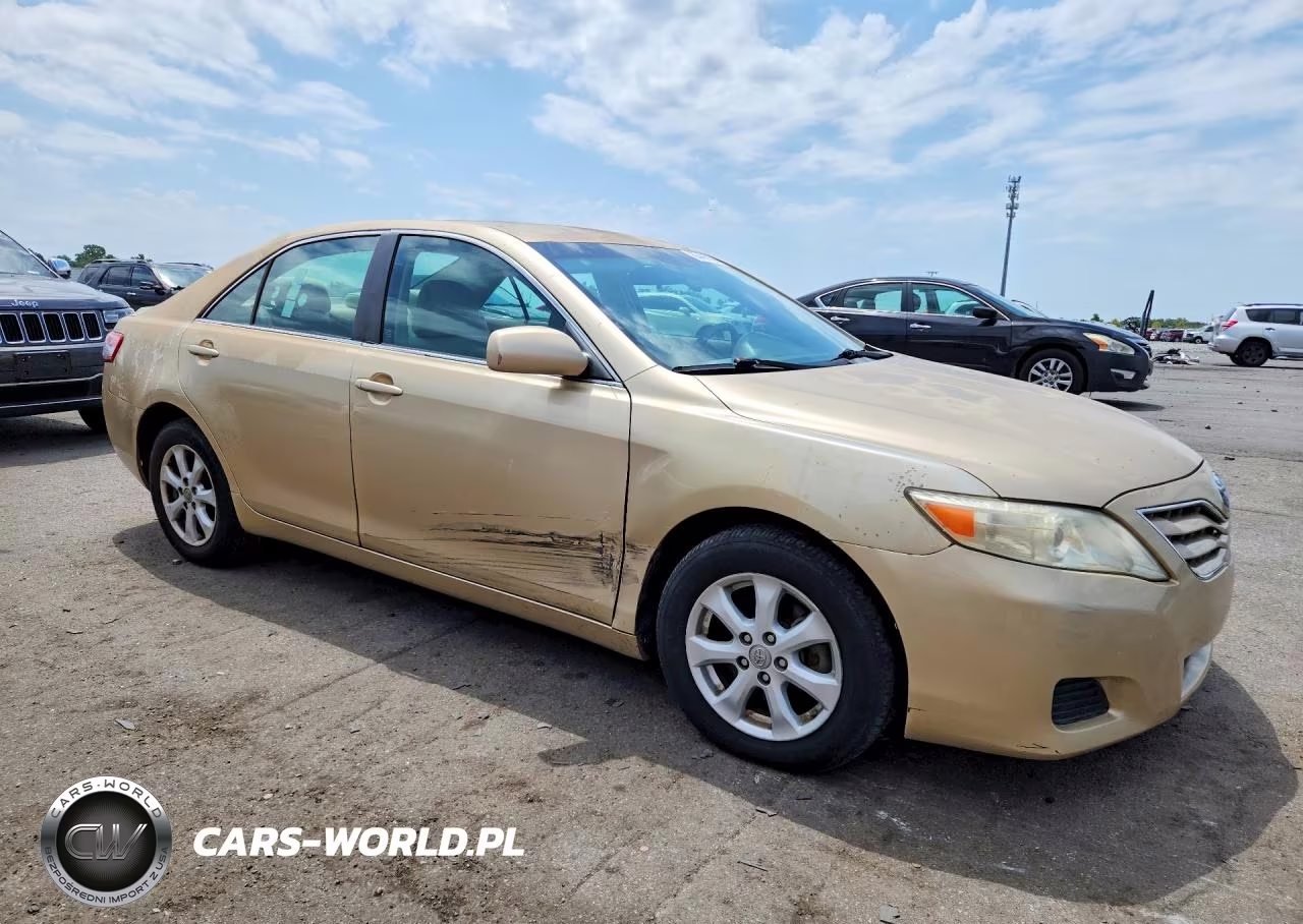 2011 Toyota Camry Le VIN:4T1BF3EK8BU734198 - 4