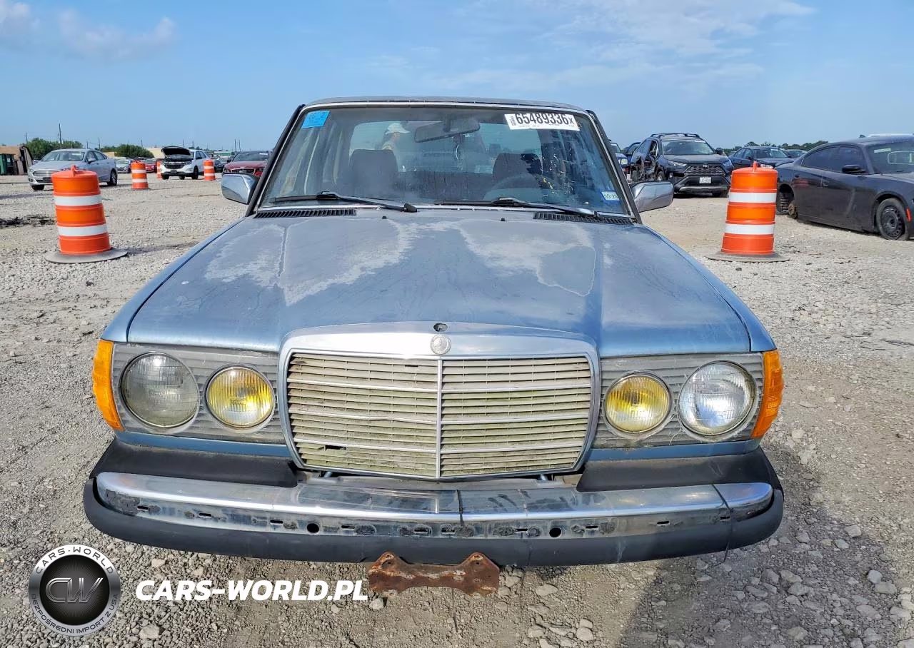 1985 Mercedes-Benz 300 Dt VIN:WDBAB33C8FA272934 - 5