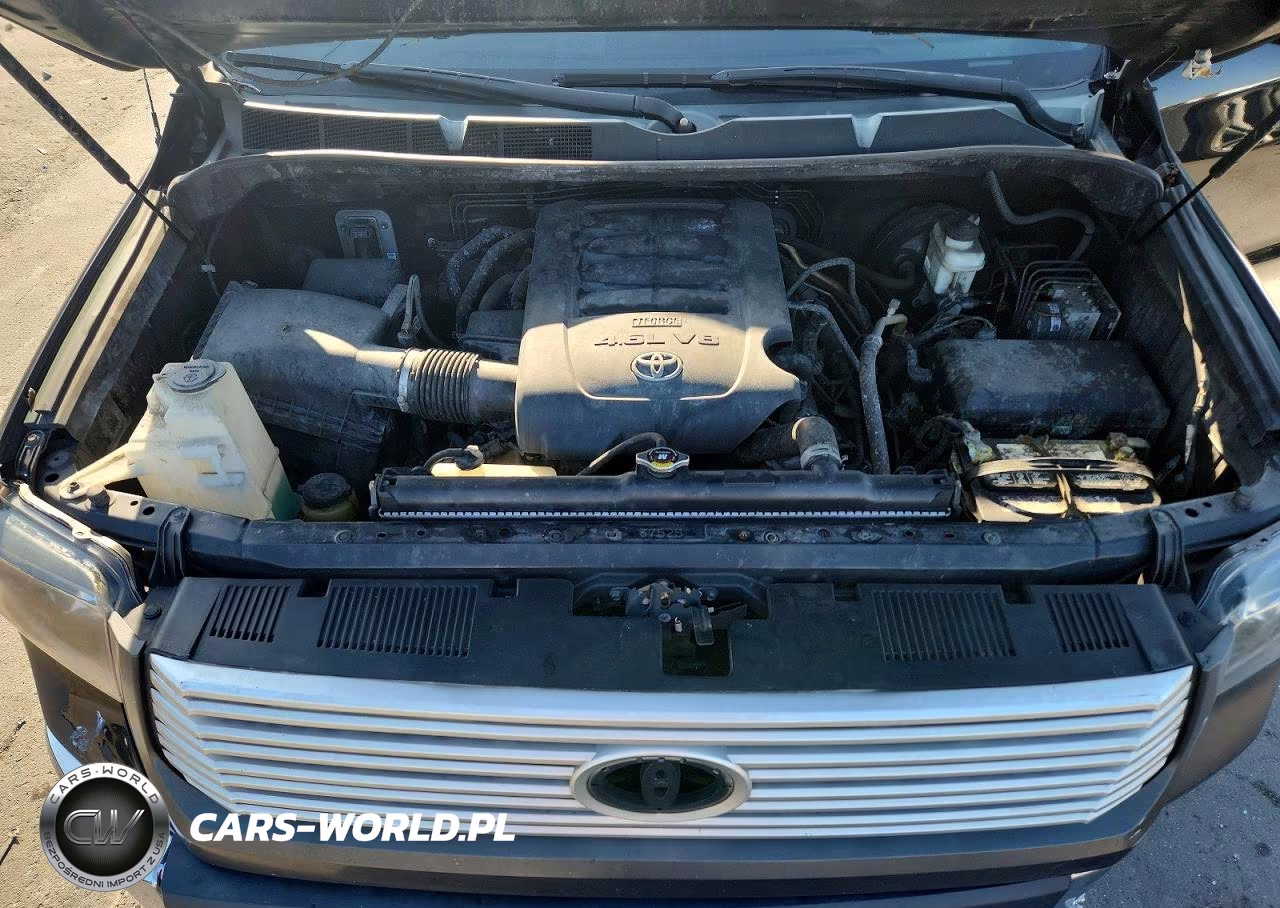 2018 Toyota Tundra Sr VIN:5TFRM5F12JX129729 - 11