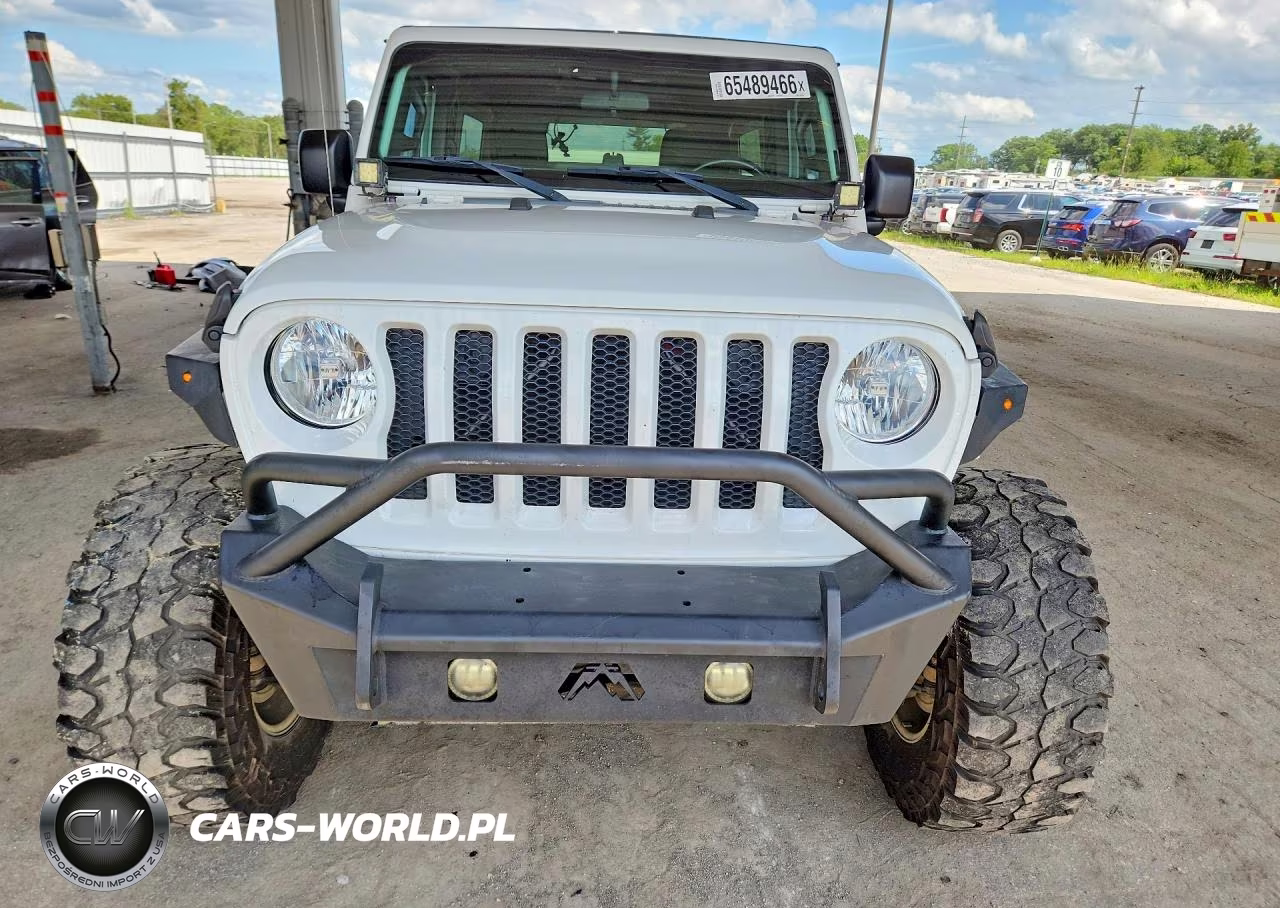 2018 Jeep Wrangler Unlimited Sport VIN:1C4HJXDG1JW122719 - 5