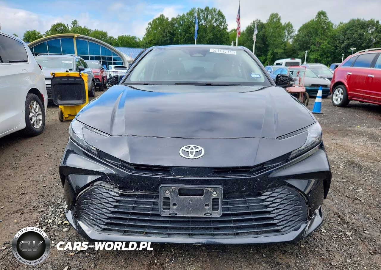 2025 Toyota Camry Le VIN:4T1DAACK8SU602489 - 5