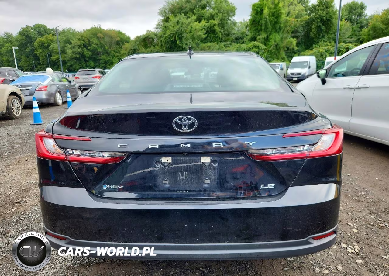 2025 Toyota Camry Le VIN:4T1DAACK8SU602489 - 6