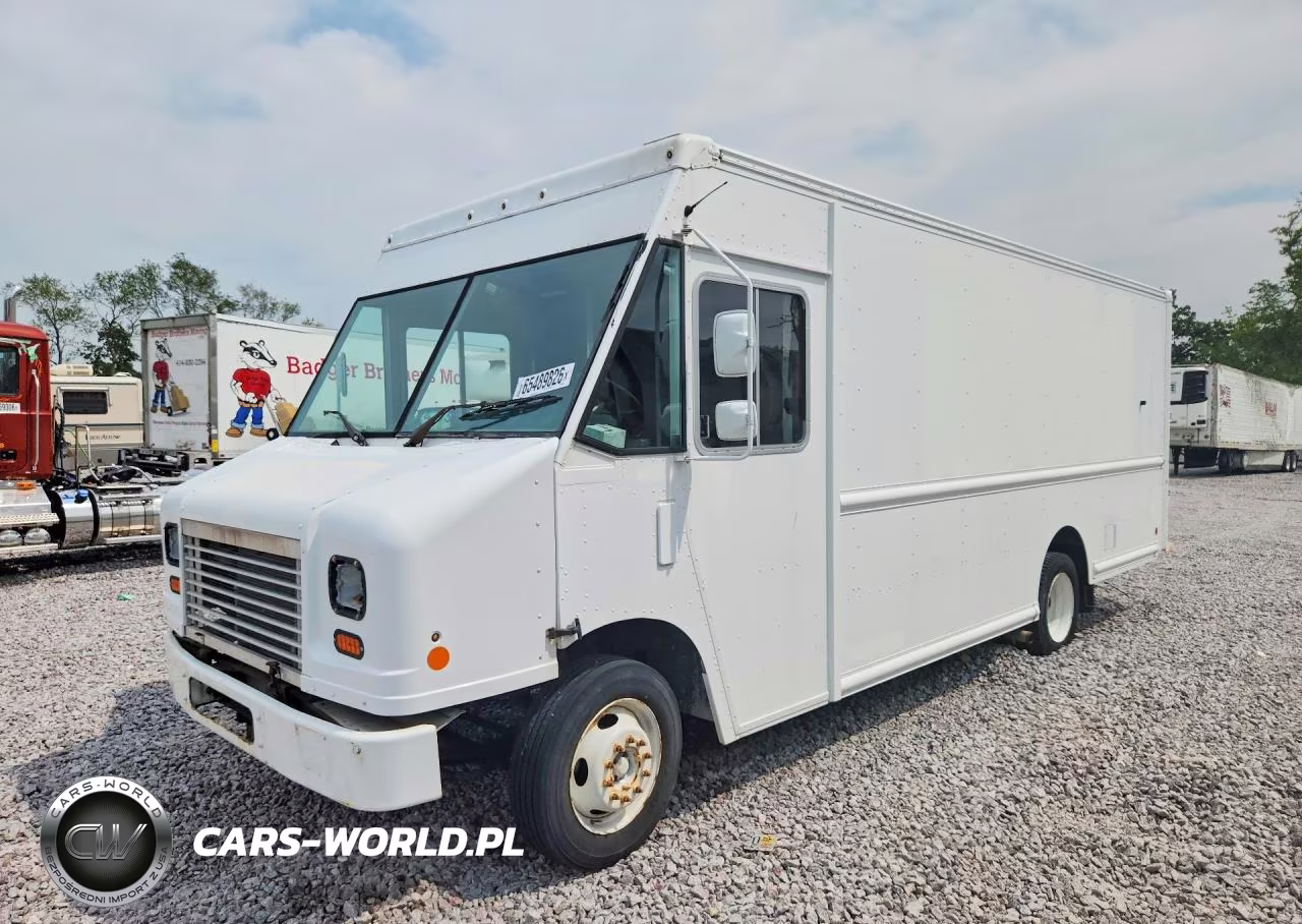 2015 Ford F59 Delivery Truck