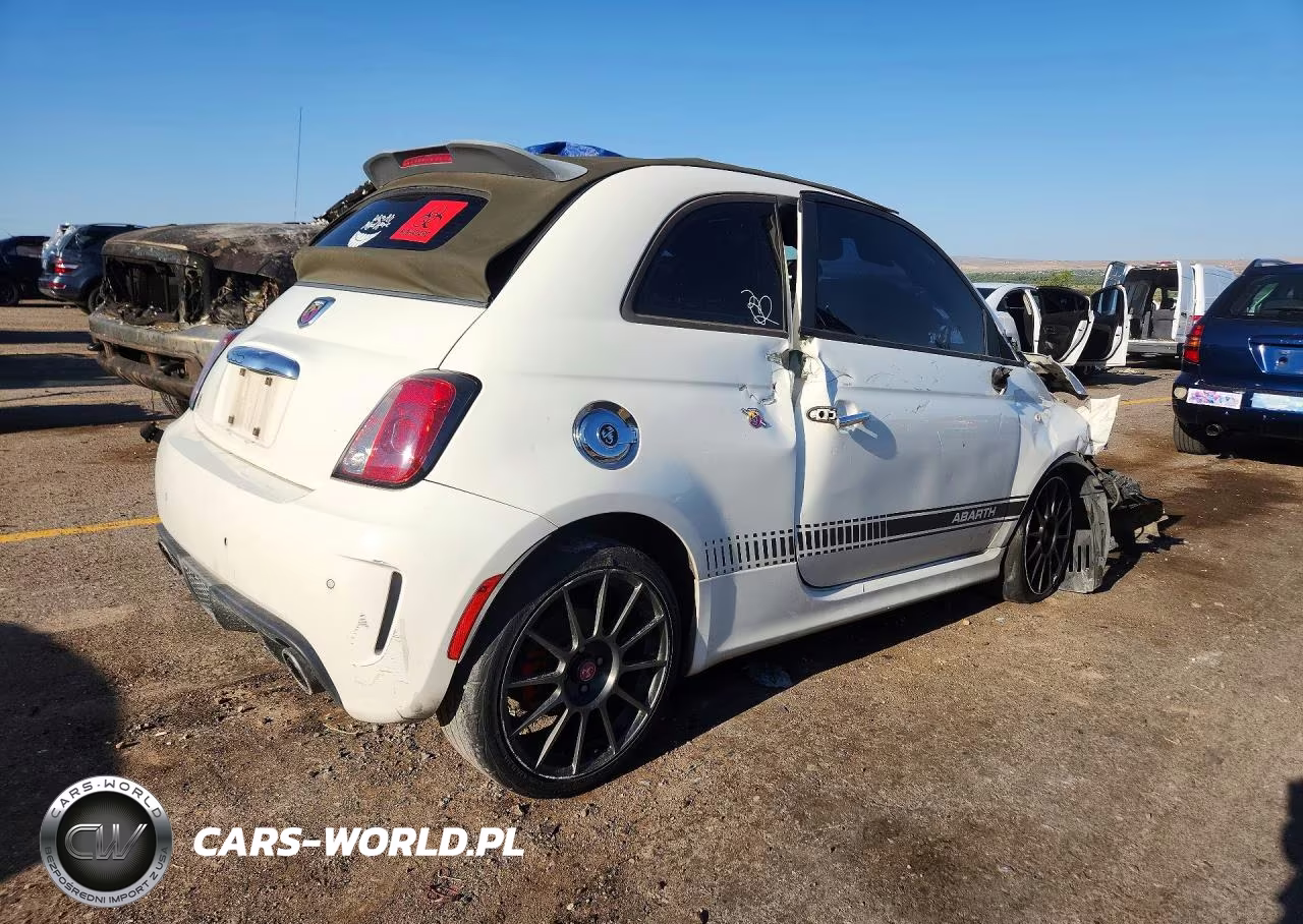 2015 Fiat 500 Abarth VIN:3C3CFFJH4FT608011 - 3