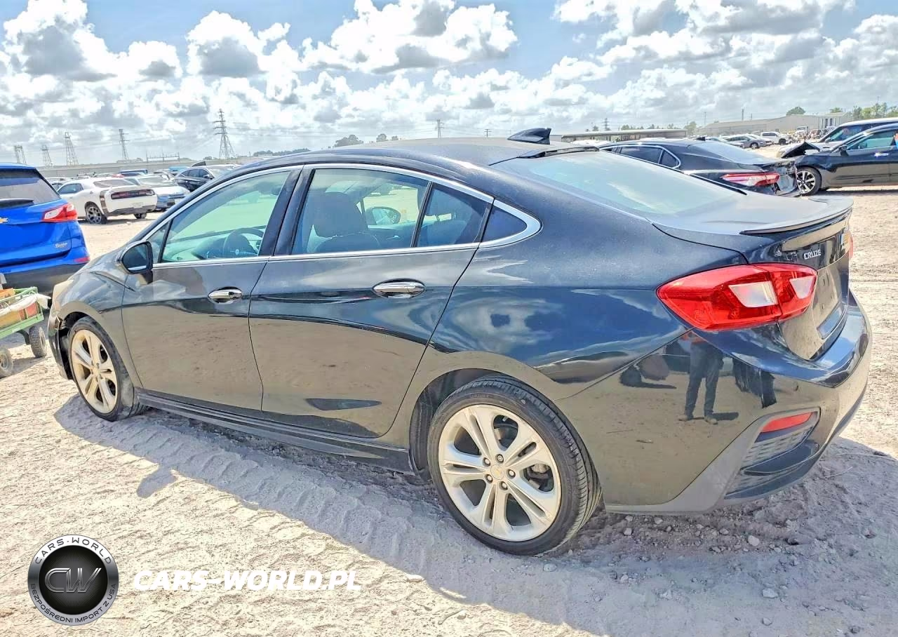 2016 Chevrolet Cruze Premier VIN:1G1BG5SM8G7262988 - 2