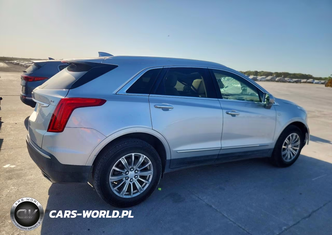 2018 Cadillac Xt5 Luxury VIN:1GYKNCRS7JZ120045 - 3