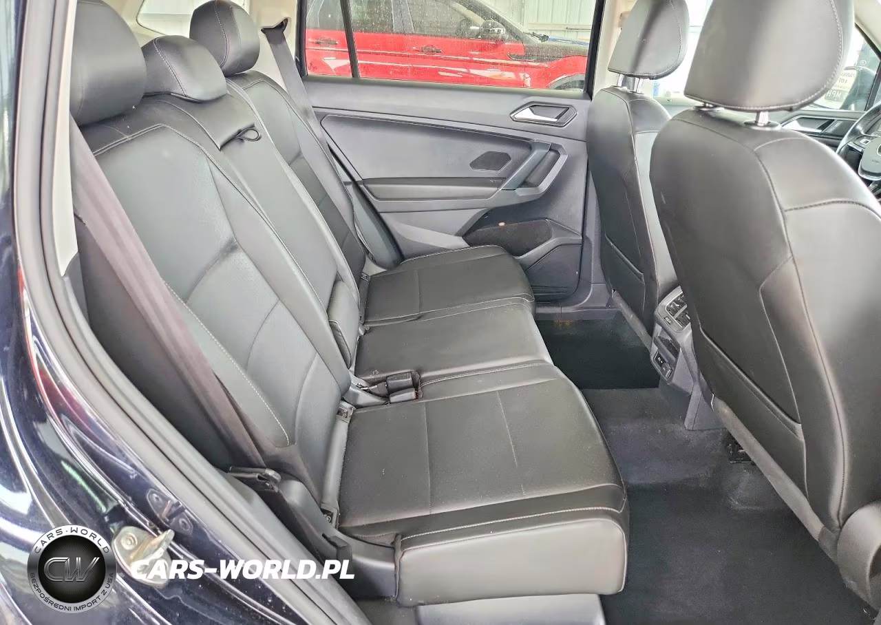 2018 Volkswagen Tiguan Se VIN:3VV2B7AX9JM100203 - 11