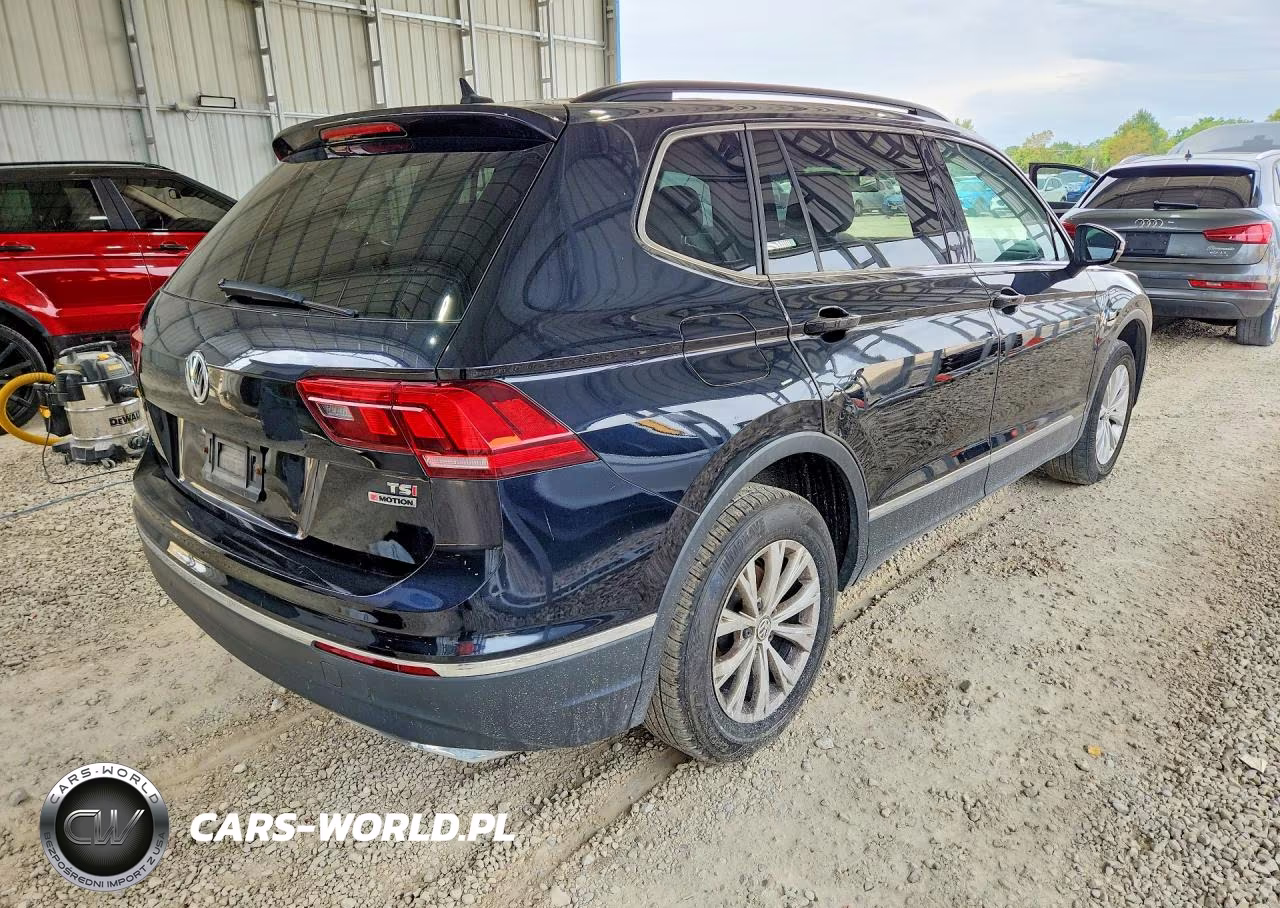 2018 Volkswagen Tiguan Se VIN:3VV2B7AX9JM100203 - 3