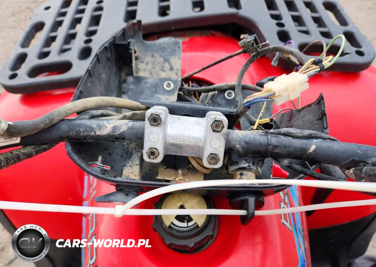 1995 Polaris Xplorer 400 Atv VIN:2576957 - 8