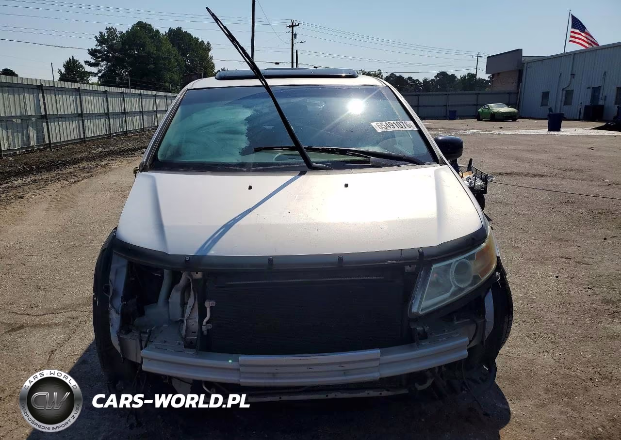 2013 Honda Odyssey Touring VIN:5FNRL5H93DB076463 - 5