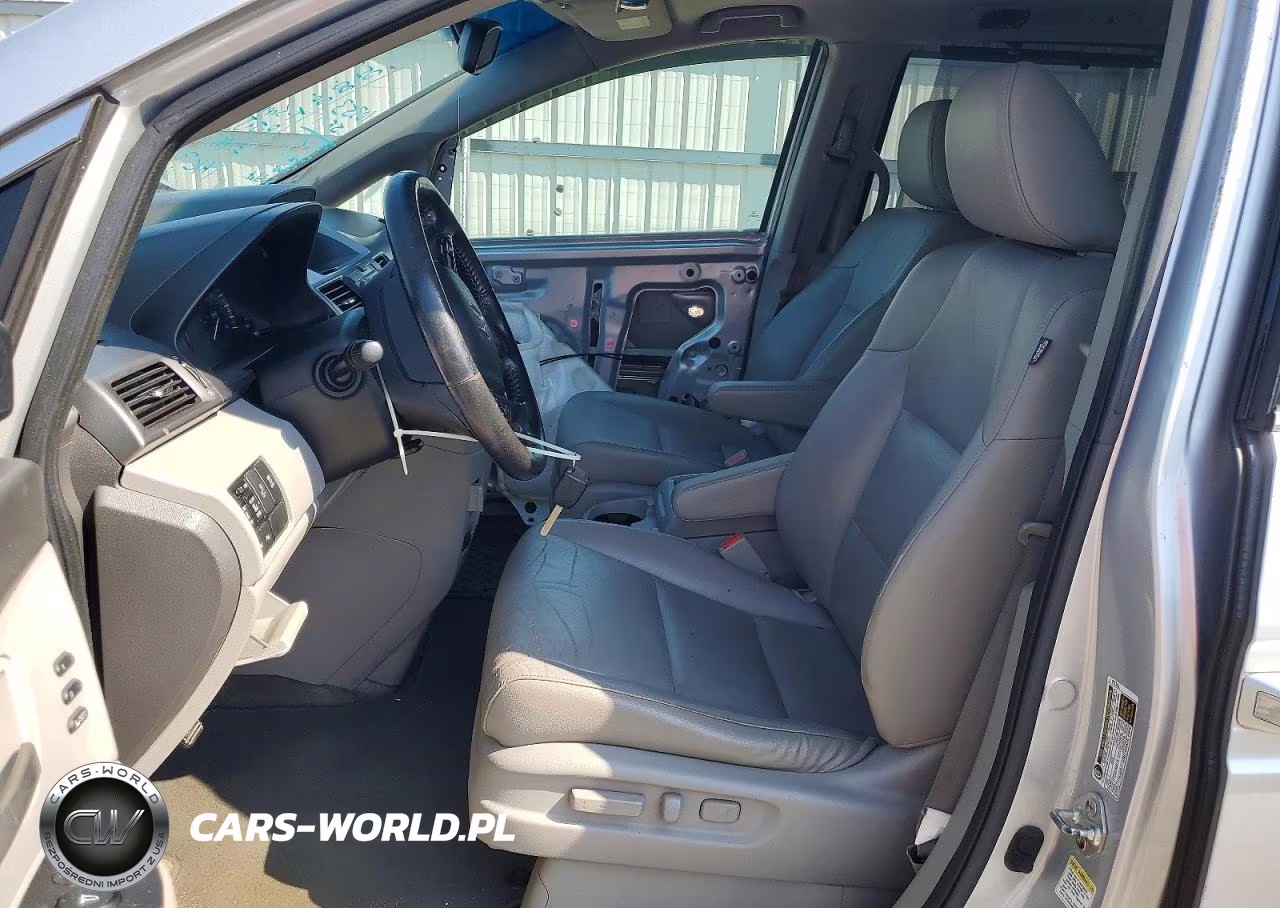 2013 Honda Odyssey Touring VIN:5FNRL5H93DB076463 - 7