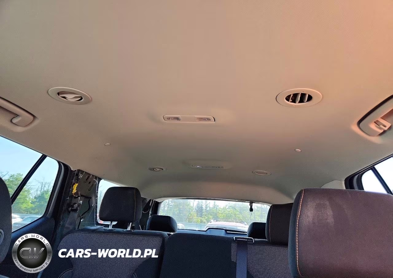 2019 Chev Traverse VIN:1GNEVFKW3KJ153682 - 10