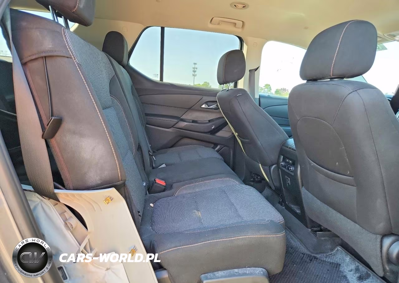 2019 Chev Traverse VIN:1GNEVFKW3KJ153682 - 11