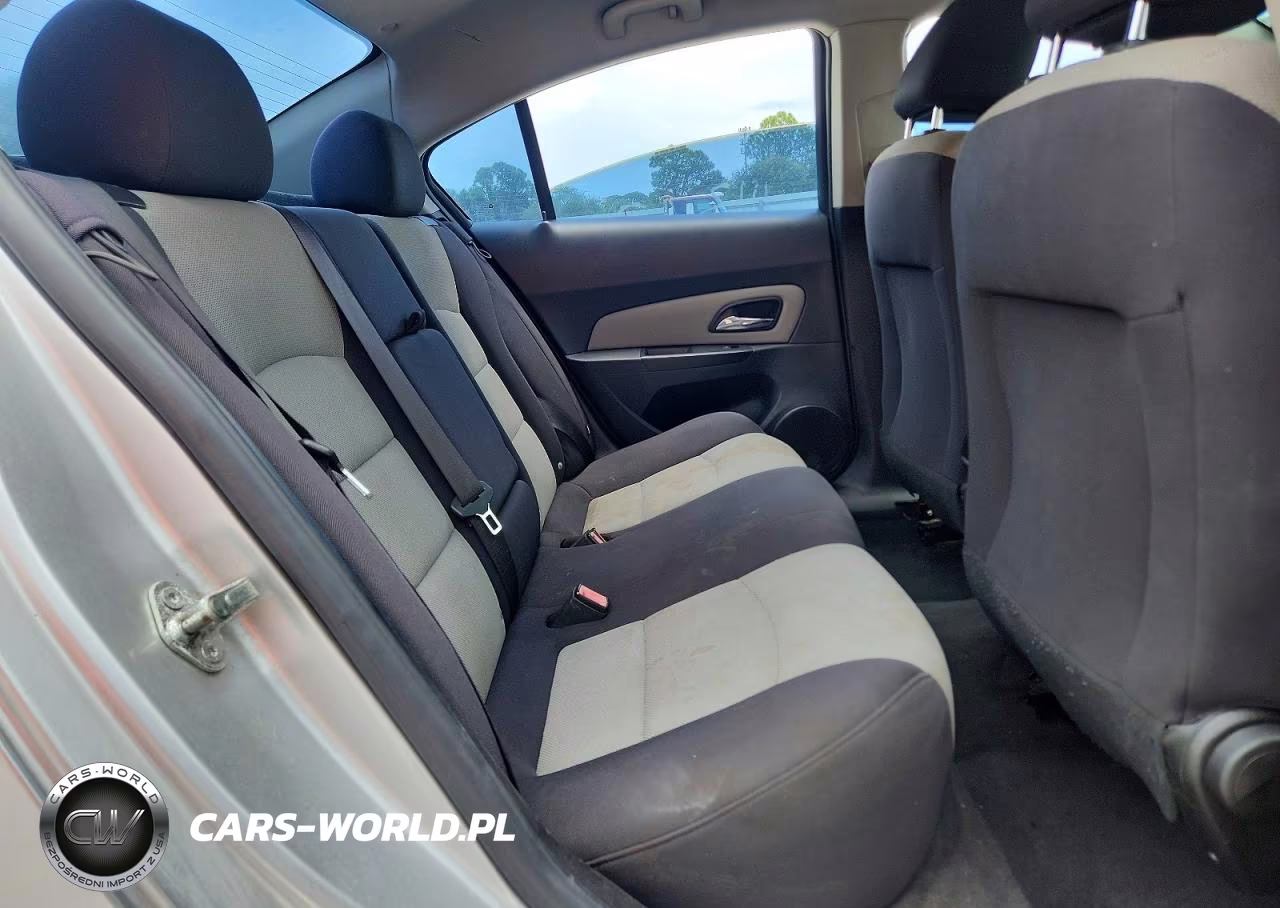 2014 Chevrolet Cruze Ls VIN:1G1PA5SH9E7280942 - 10