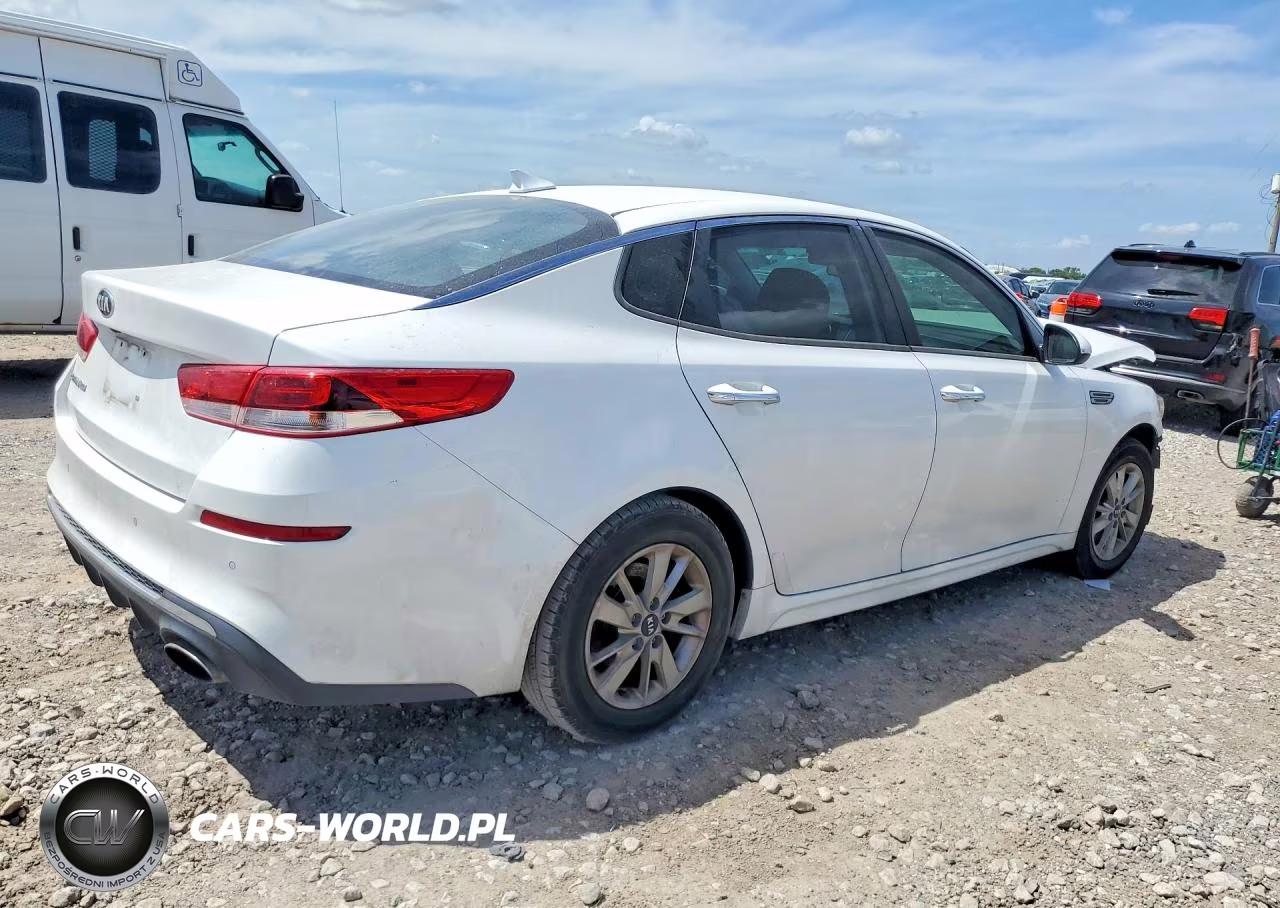 2019 Kia Optima Lx VIN:5XXGT4L39KG275936 - 3