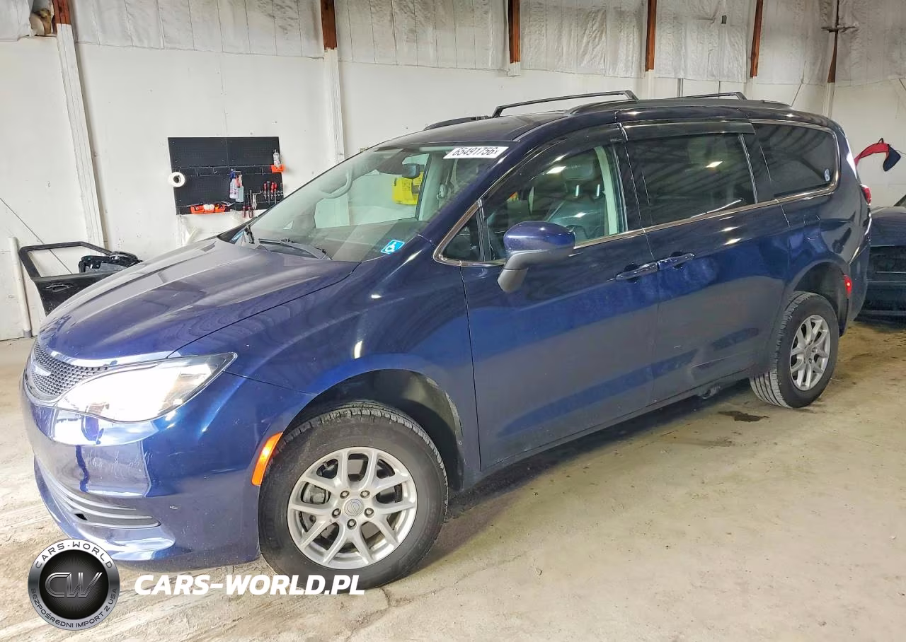2020 Chrysler Voyager Lxi