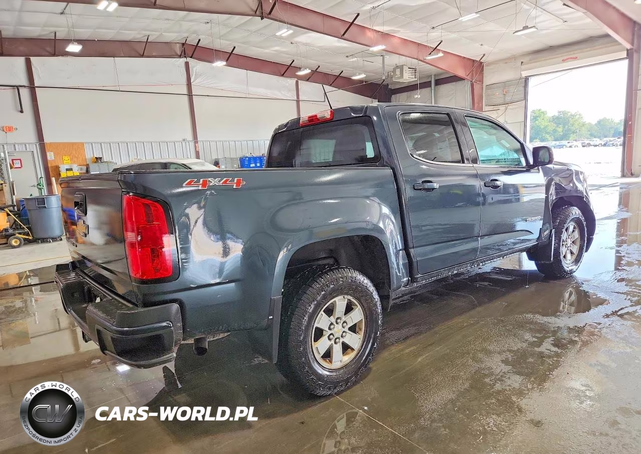 2018 Chevrolet Colorado VIN:1GCGTBENXJ1125797 - 3