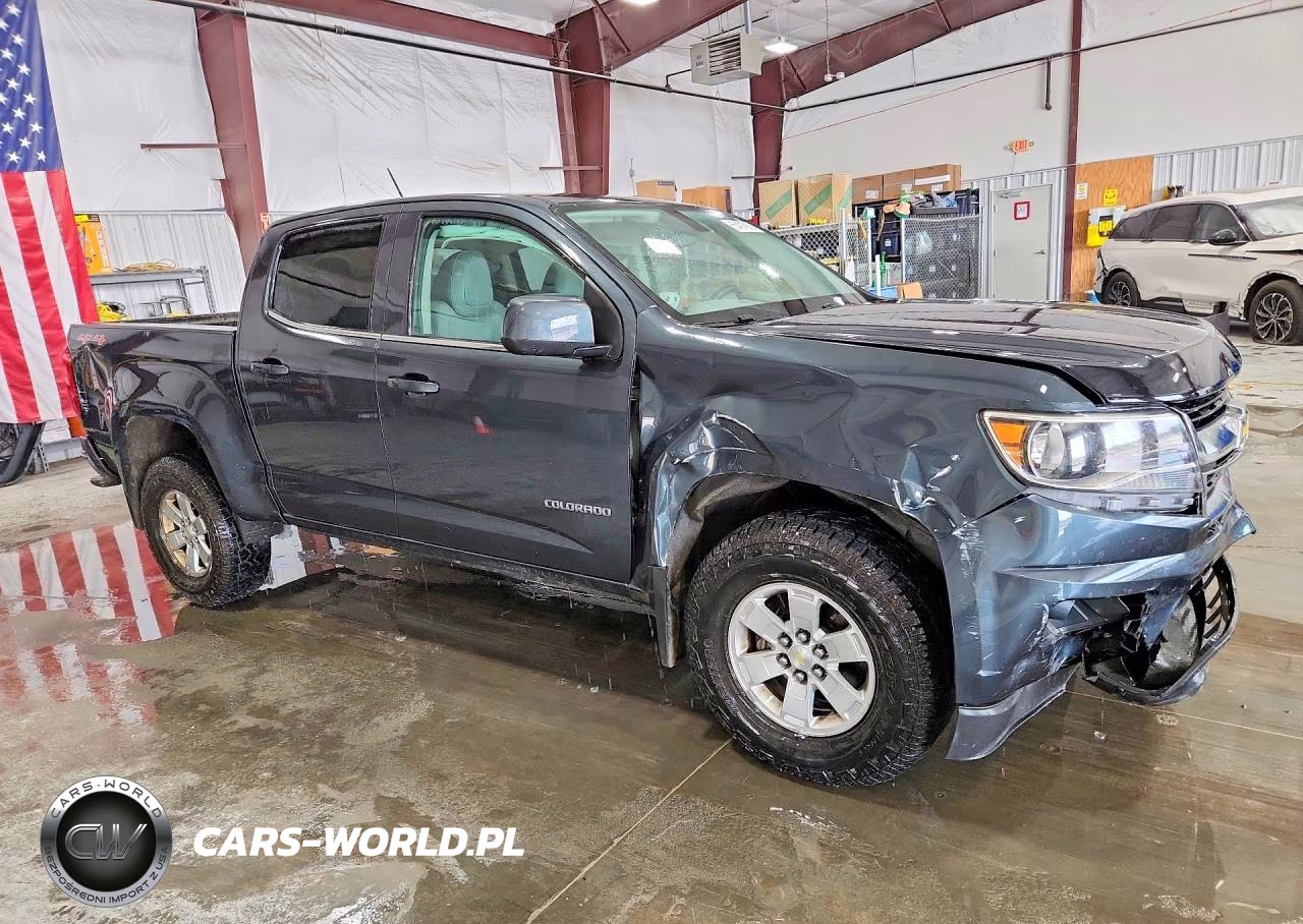 2018 Chevrolet Colorado VIN:1GCGTBENXJ1125797 - 4