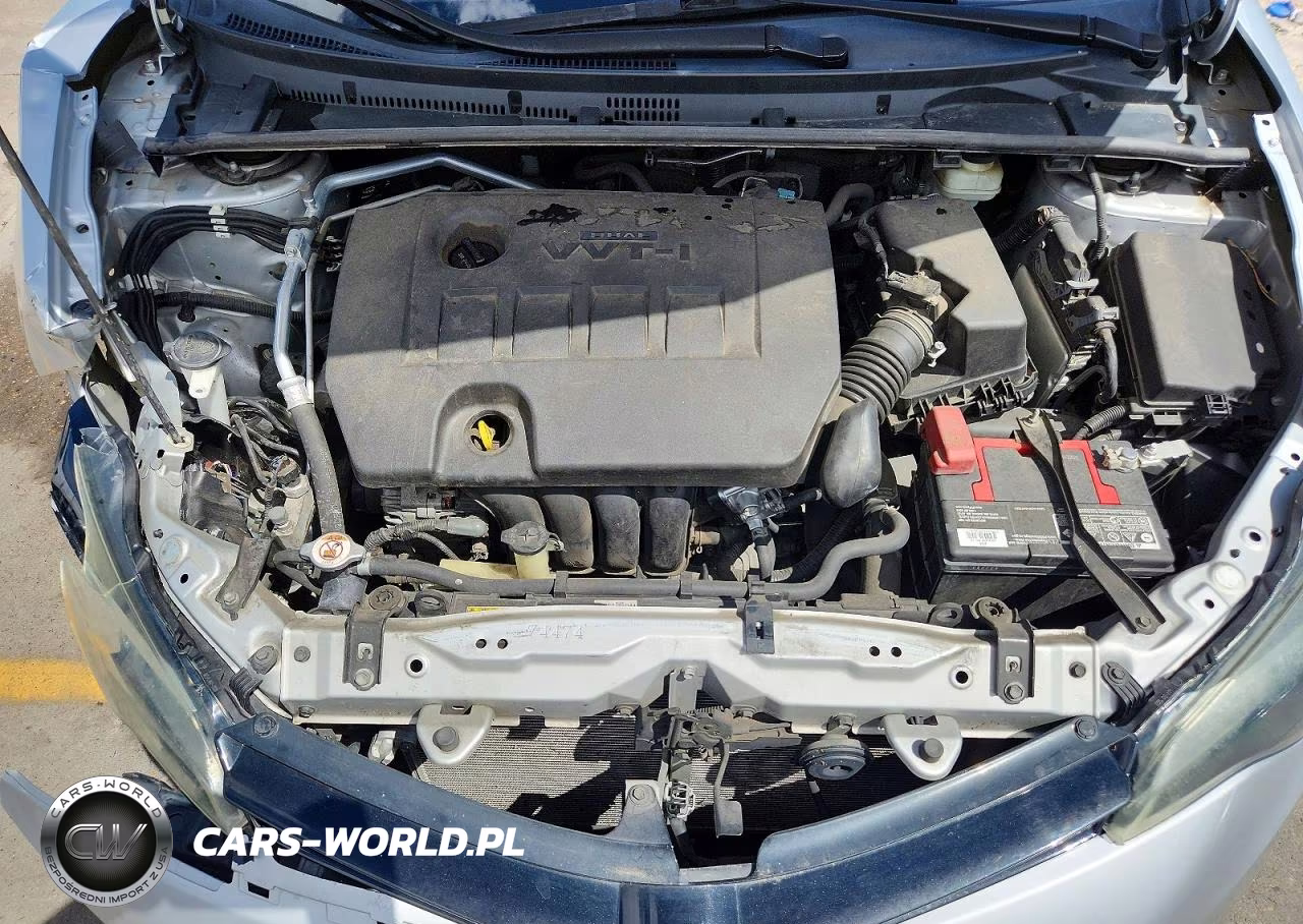 2018 Toyota Corolla Le VIN:2T1BURHE0JC046291 - 11