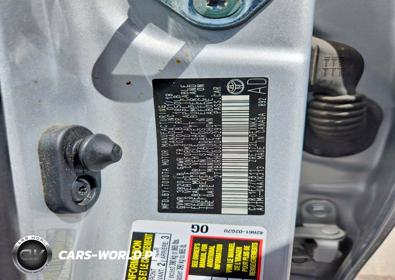 2018 Toyota Corolla Le VIN:2T1BURHE0JC046291 - 12