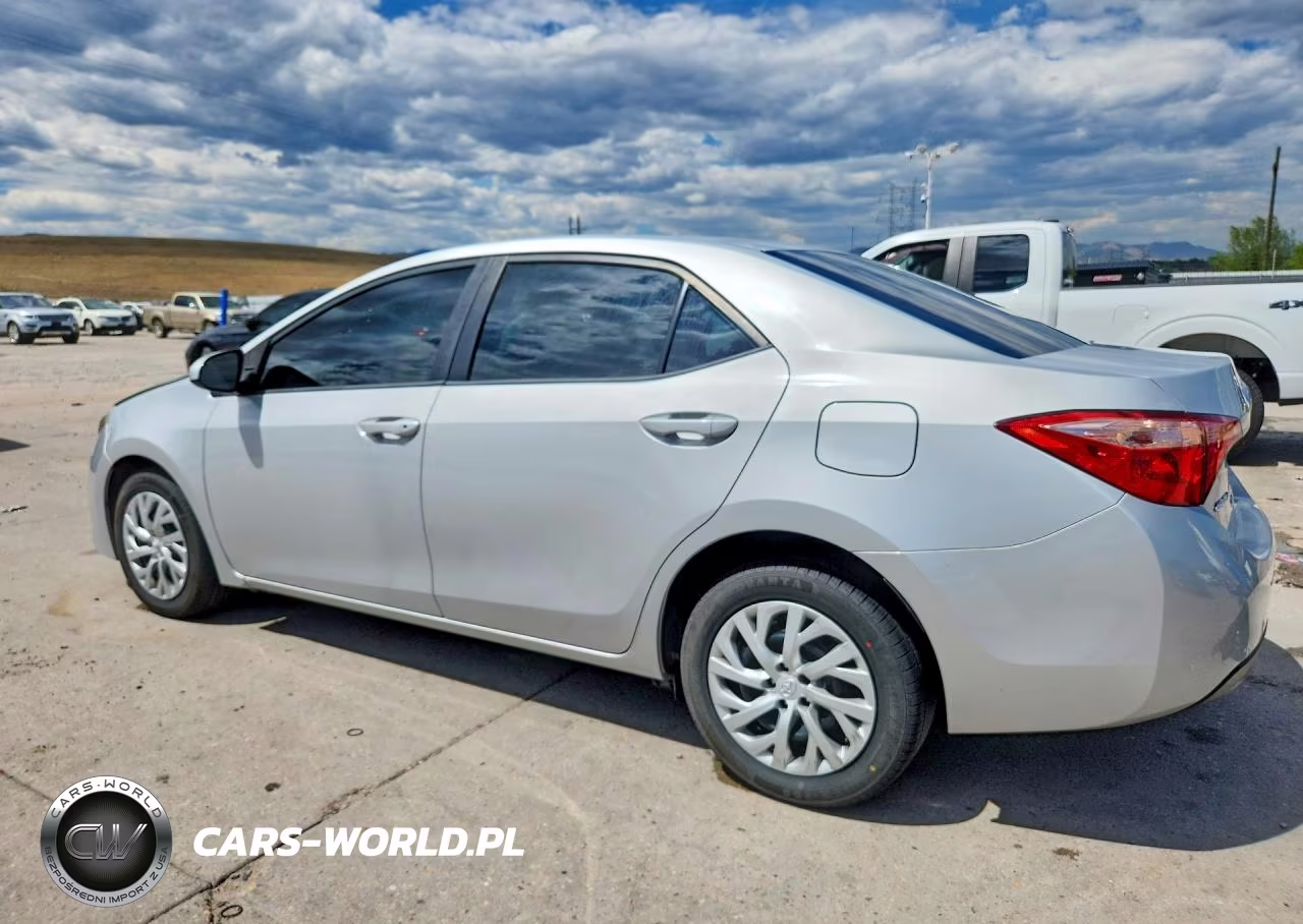 2018 Toyota Corolla Le VIN:2T1BURHE0JC046291 - 2
