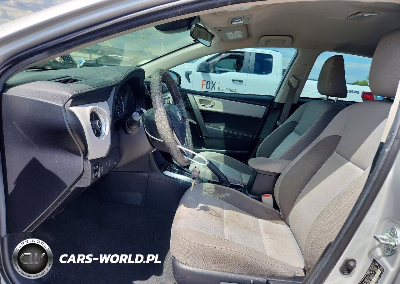 2018 Toyota Corolla Le VIN:2T1BURHE0JC046291 - 7