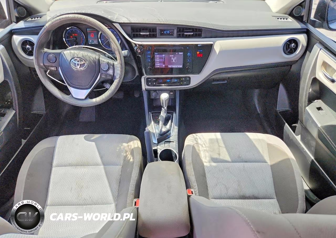 2018 Toyota Corolla Le VIN:2T1BURHE0JC046291 - 8